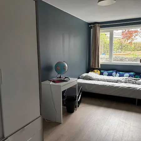 Spacious Detached House With Garden Perfect For Ons & Lägenhet *