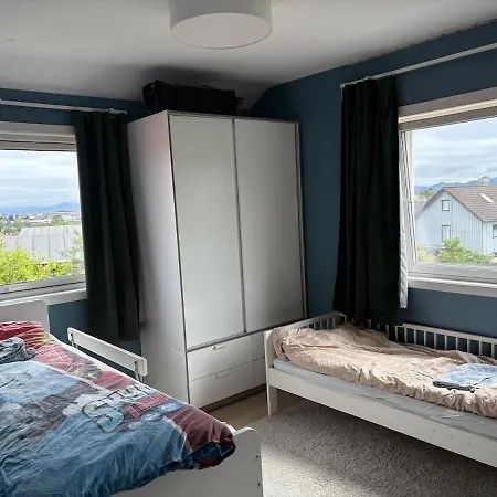 Apartmán Spacious Detached House With Garden Perfect For Ons &