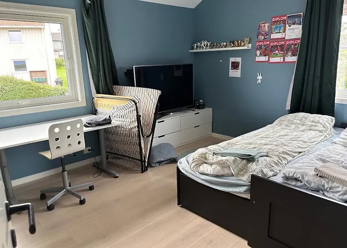 Spacious Detached House With Garden Perfect For Ons & Lägenhet *